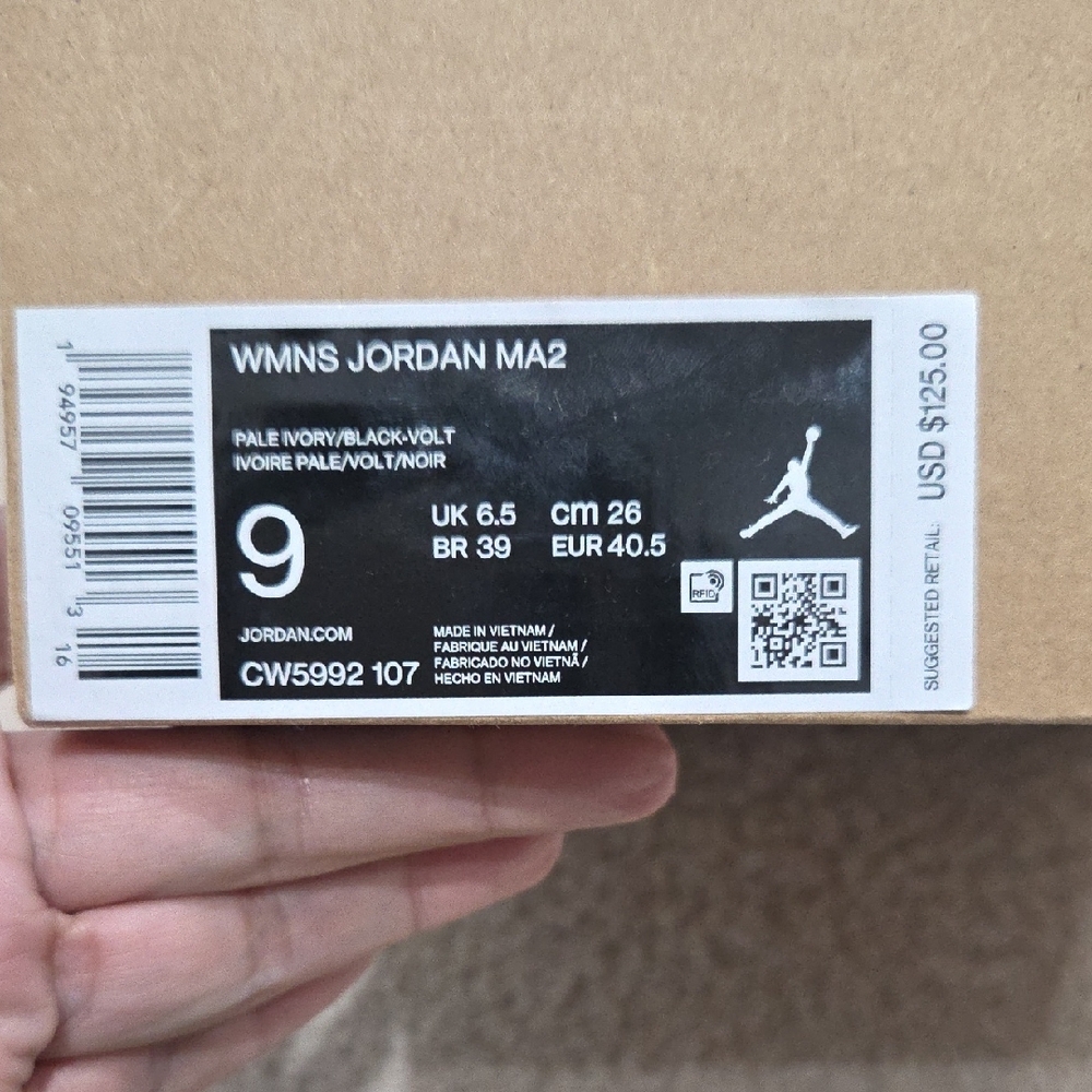 Jordan MA2 in Ivory and Black-Volt